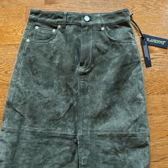 BNWT Blank NYC green (Hunter) suede maxi skirt.  Size 24. - Picture 3 of 10